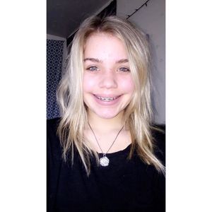 Meet your Posher, Harmony